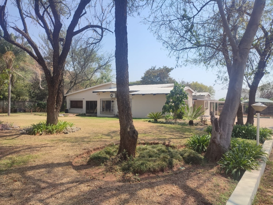 3 Bedroom Property for Sale in Rustenburg Rural North West